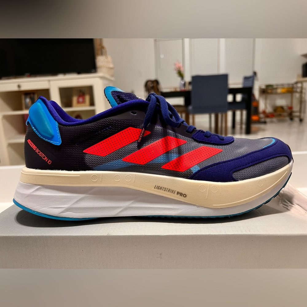 ADIDAS Boston 10 - Size 11